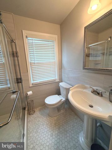 1706 SPENCER DR, Croydon, PA 19021