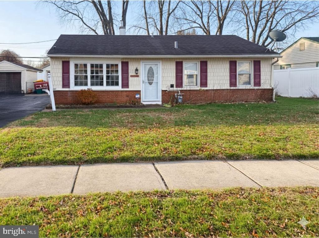 1706 SPENCER DR, Croydon, PA 19021