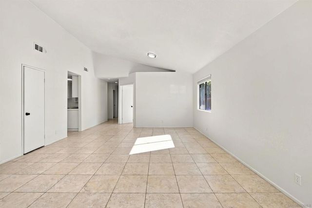 444 Madrid, Hemet, CA 92545