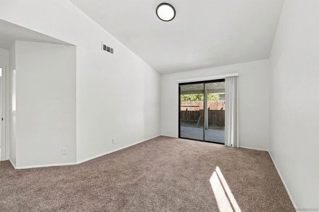 444 Madrid, Hemet, CA 92545