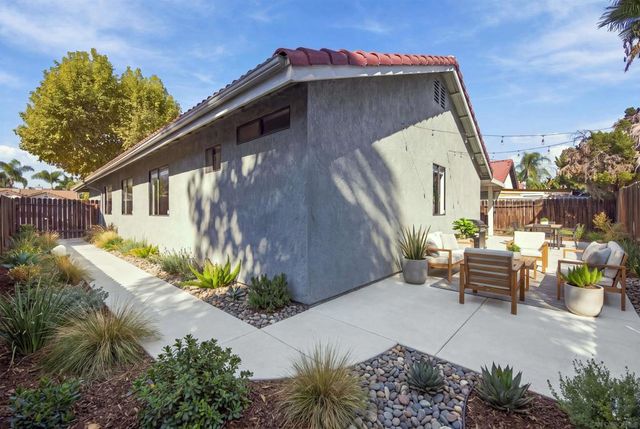 444 Madrid, Hemet, CA 92545