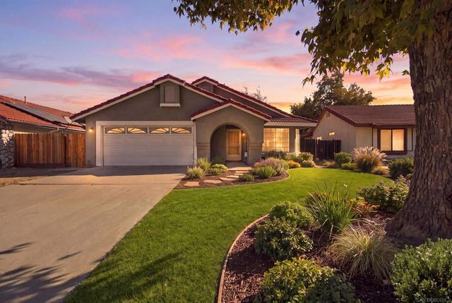 444 Madrid, Hemet, CA 92545