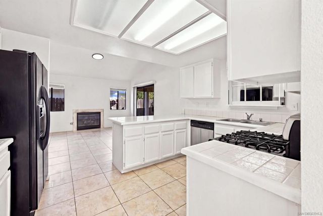 444 Madrid, Hemet, CA 92545