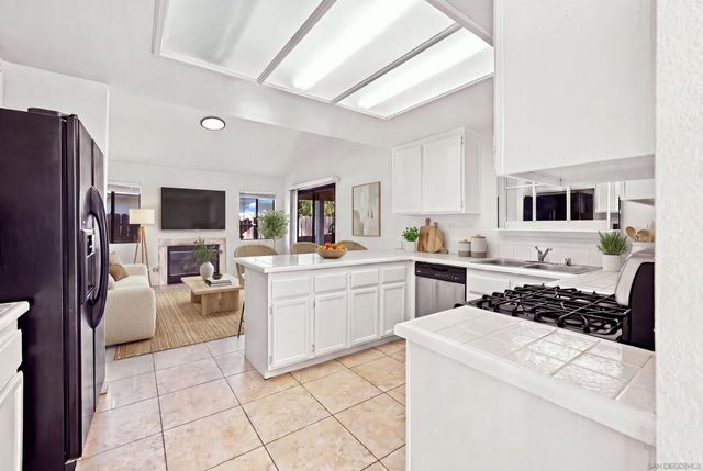 444 Madrid, Hemet, CA 92545