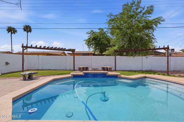 1343 W 7TH Avenue, Mesa, AZ 85202