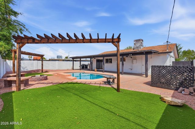 1343 W 7TH Avenue, Mesa, AZ 85202