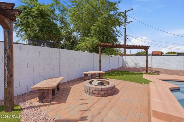 1343 W 7TH Avenue, Mesa, AZ 85202