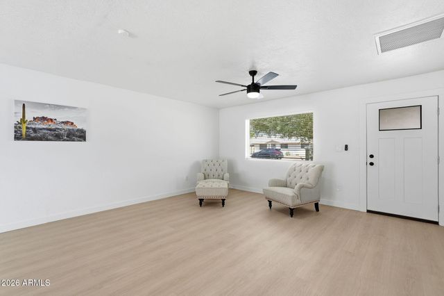1343 W 7TH Avenue, Mesa, AZ 85202