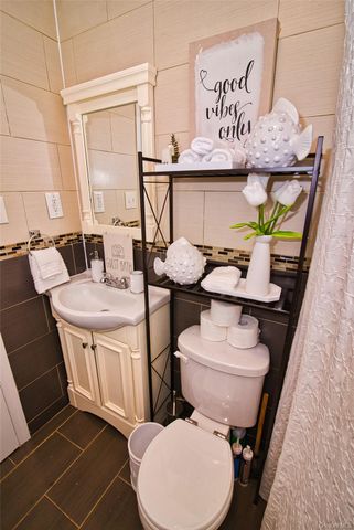 180 Montauk Avenue, Brooklyn, NY 11208