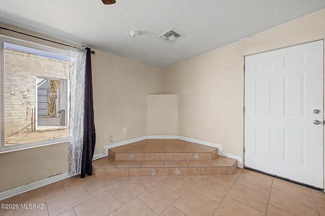 2126 E Hidalgo Vista, Tucson, AZ 85713