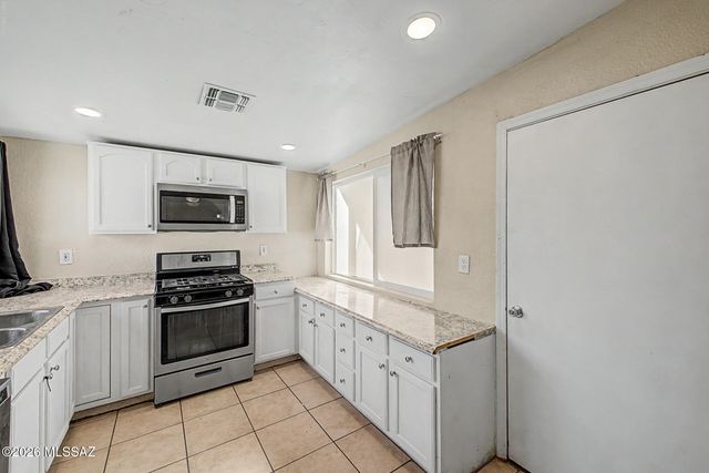2126 E Hidalgo Vista, Tucson, AZ 85713