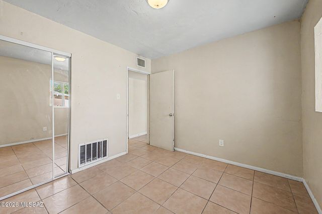 2126 E Hidalgo Vista, Tucson, AZ 85713