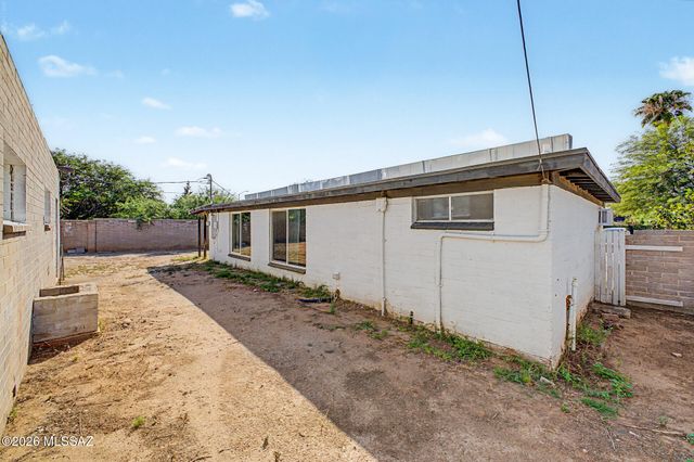 2126 E Hidalgo Vista, Tucson, AZ 85713