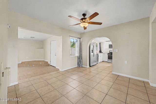 2126 E Hidalgo Vista, Tucson, AZ 85713