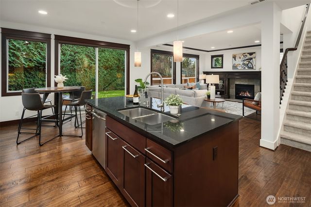 6555 125th Avenue NE, Kirkland, WA 98033