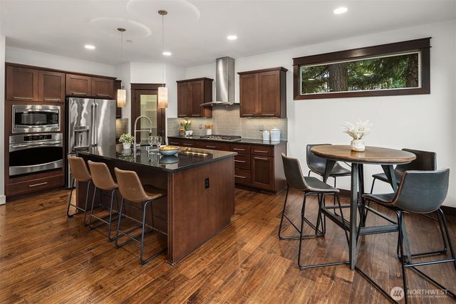 6555 125th Avenue NE, Kirkland, WA 98033