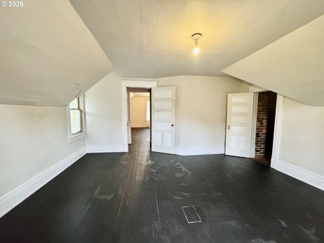 805 River Rd, Eugene, OR 97404