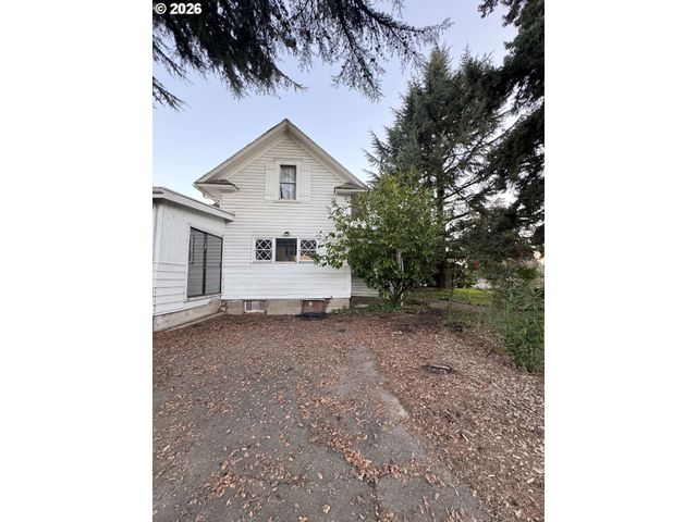 805 River Rd, Eugene, OR 97404