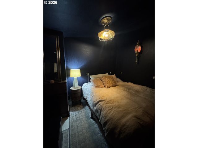 805 River Rd, Eugene, OR 97404