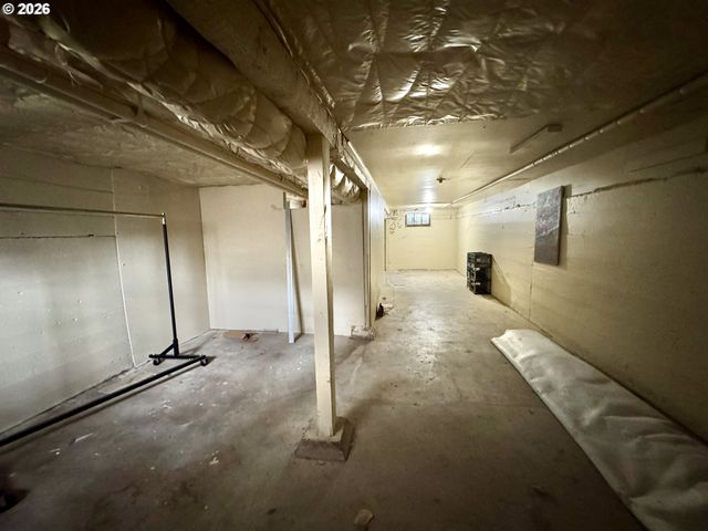 805 River Rd, Eugene, OR 97404