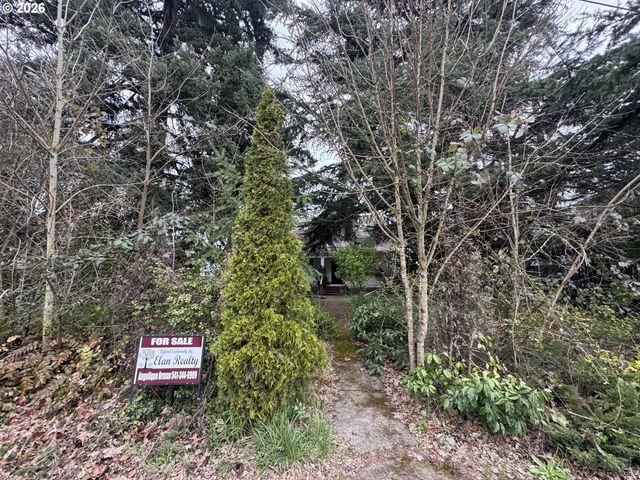 805 River Rd, Eugene, OR 97404