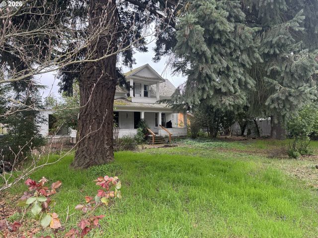 805 River Rd, Eugene, OR 97404