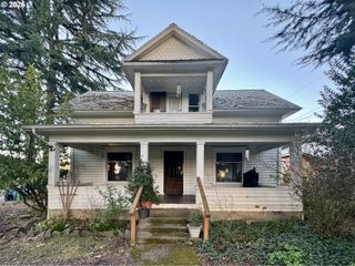 805 River Rd, Eugene, OR 97404
