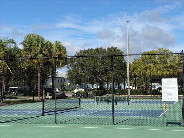 4744 SNOOK DRIVE SE, St Petersburg, FL 33705
