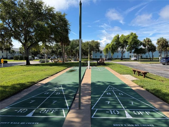 4744 SNOOK DRIVE SE, St Petersburg, FL 33705