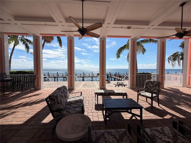4744 SNOOK DRIVE SE, St Petersburg, FL 33705