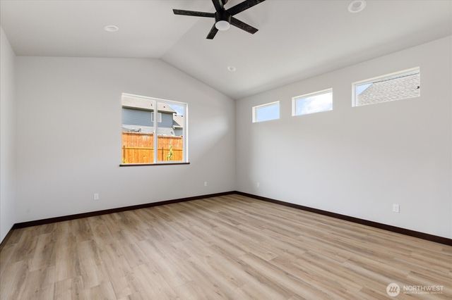 926 NW Shire Street, Oak Harbor, WA 98277