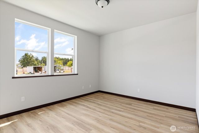 926 NW Shire Street, Oak Harbor, WA 98277