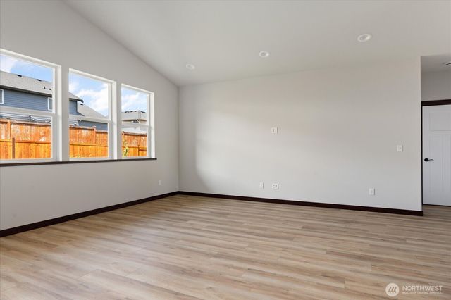 926 NW Shire Street, Oak Harbor, WA 98277