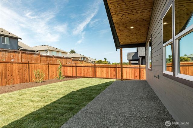 926 NW Shire Street, Oak Harbor, WA 98277