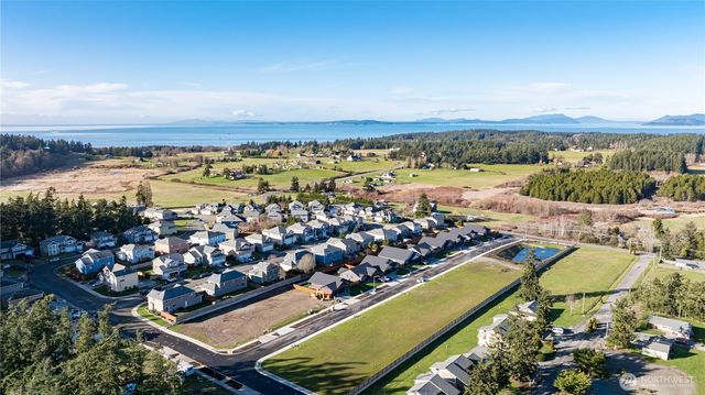 926 NW Shire Street, Oak Harbor, WA 98277