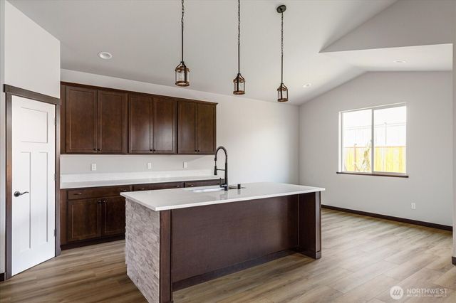 926 NW Shire Street, Oak Harbor, WA 98277