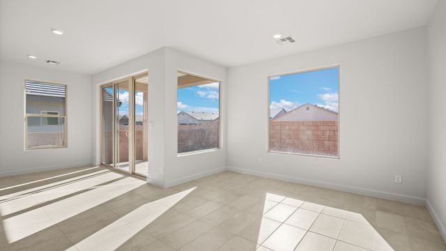 3161 Vista Luna, Santa Fe, NM 87507