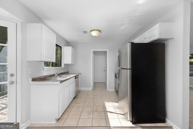 5350 Nathan Drive NW, Lilburn, GA 30047