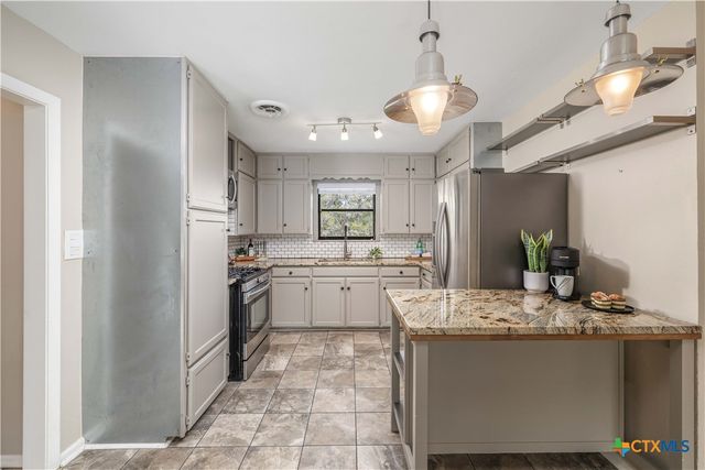 162 New York Avenue, New Braunfels, TX 78130