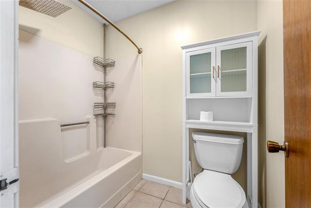 242 Summerwood Drive, Sulphur, LA 70663