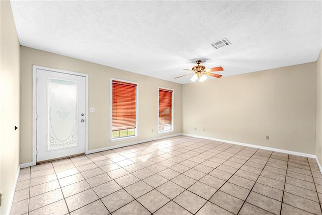 242 Summerwood Drive, Sulphur, LA 70663