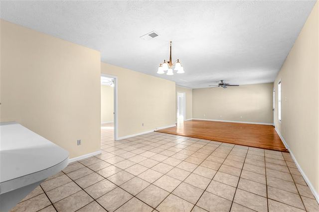 242 Summerwood Drive, Sulphur, LA 70663