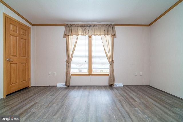 303 BASIL CT, York, PA 17402