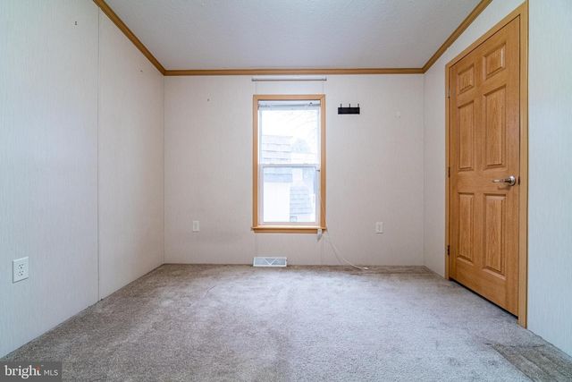 303 BASIL CT, York, PA 17402