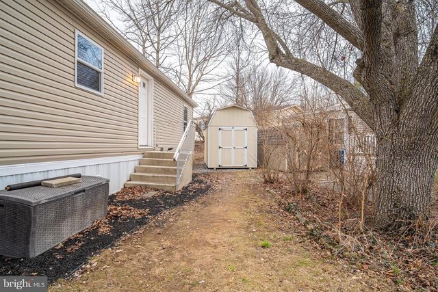 303 BASIL CT, York, PA 17402