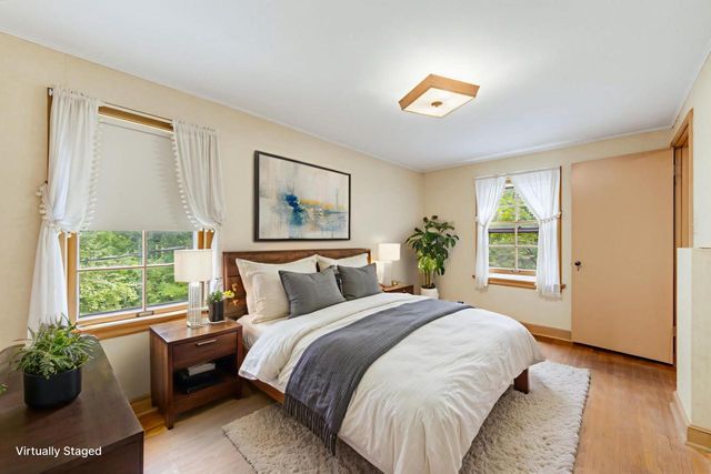 805 E Hyde WAY, Fox Point, WI 53217