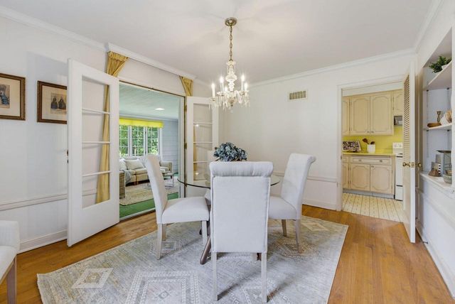 805 E Hyde WAY, Fox Point, WI 53217