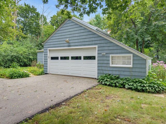 805 E Hyde WAY, Fox Point, WI 53217