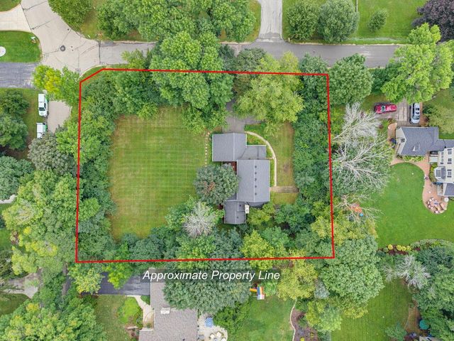 805 E Hyde WAY, Fox Point, WI 53217