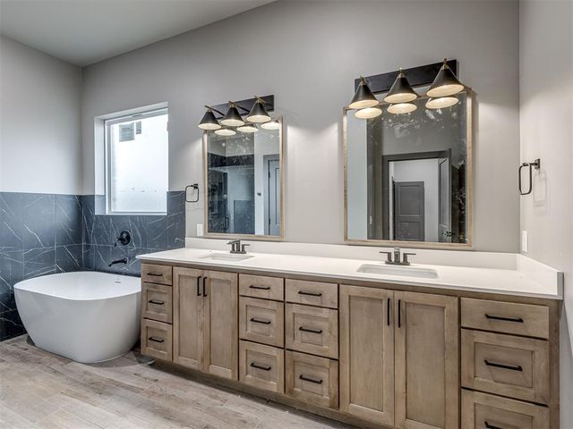 16028 Catalonia Place, Oklahoma City, OK 73170